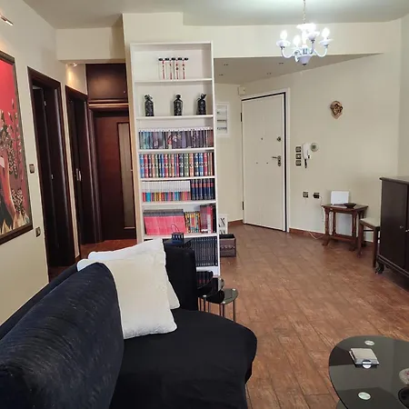 Aggelos Appartement *